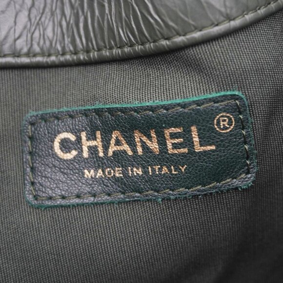 Chanel  Chevron Leather Drawstring Bucket Crossbody Bag Green - Picture 14 of 14